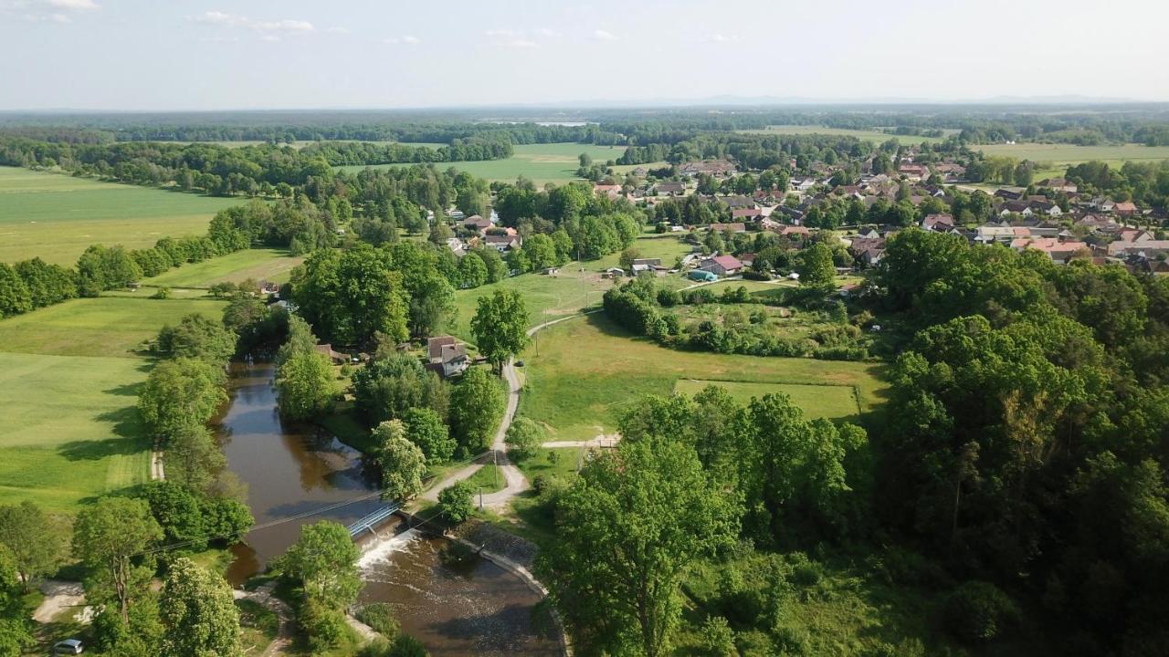 Chalupa Luznice Тршебонь Экстерьер фото